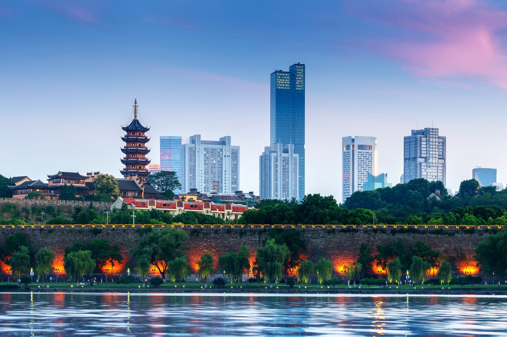 镇江市
